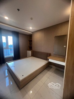 bán căn hộ terra royal, 2pn, 2wc, 72m2, 2 ban công, sổ hồng, giá: 7.5 tỷ, viễn