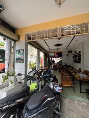 nhà 3 mặt tiền kinh doanh cafe, đường 6m. dt 65m2, ngang 4m5 x 14m x 2 tầng. 6,7 tỷ