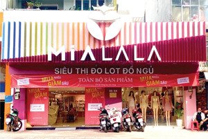 cho thuê nhà mặt phố cầu giấy, diện tích: 178m2, mặt tiền 10m, siêu hiếm!