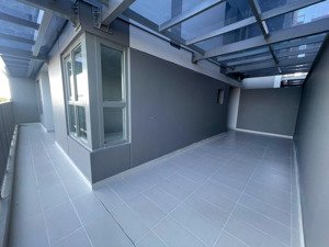 bán căn hộ sân vườn 2 pn 2wc giá chỉ 4 tỷ, sân vườn 35m2 rộng rãi thoải mái. giá tốt nhất