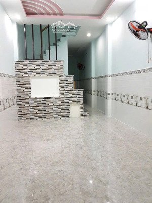 trệt lầu 3,5x15m có 2pn 2wc gần emart phan huy ích giá 9 triệu