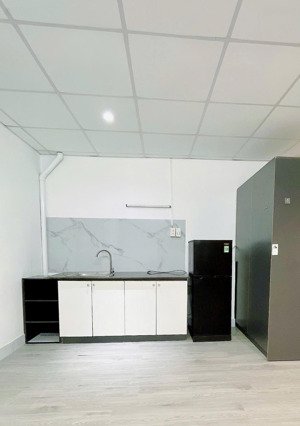 (tin chính chủ) cho thuê phòng studio mới cải tạo rộng rãi đầy đủ nội thất, khép kín giá 4tr1