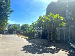 cần bán gấp 1 lô đất đẹp đường đoàn ngọc nhạc