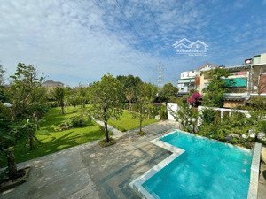 nhà 4 tầng mt lê thước, sát bãi tắm phạm văn đồng