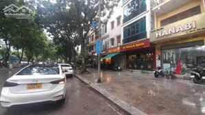 Bán Nhà Mặt Phố Ba Đình 2MT 55m2-5T MT5m Vỉa Hè LÔ GÓC 2 THOÁNG 34 Tỷ Vạn Phúc.