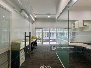 văn phòng full nội thất tại sala, 85m2, chỉ 28 triệu/tháng,sẵn thang máy, máy lạnh, bàn ghế, wifi