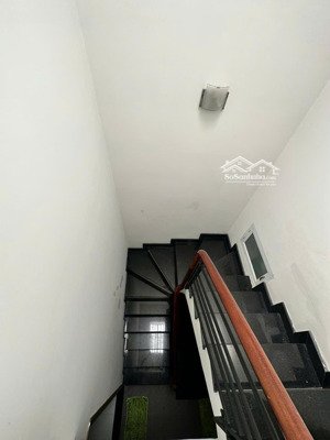 nhà đẹp hxt đường bạch đằng, dtcn 50m2, 1t 4l, 4pn, 5 wc, giáp q. 1, giá 10,99 tỷ tl 