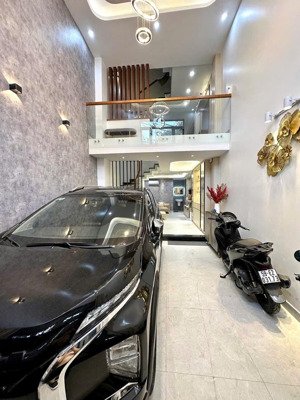 bán nhà đẹp - trung tâm phú nhuận- sát phan đăng lưu