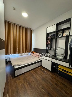 em cần bán căn hộ mizuki park block mp678 căn 78m2 2pn/2wc full nội thất. giá 3,95tỷ-đã có sổ hồng