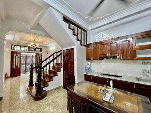 lê đức thọ mỹ đình 40m2x5 tầng oto 7 chỗ vào 8,5 tỷ
