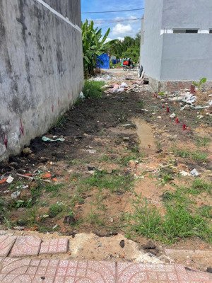 bán đất ngang 4,5m mặt tiền đường 9m gần ngã 3 long thuận