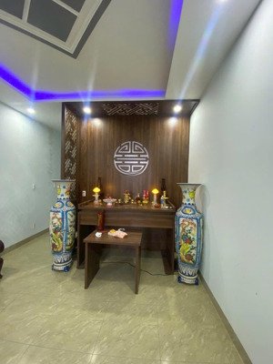 nhà 3 tầng đường 10.5m mẹ thứ sát võ chí công - hoà xuân vị trí kinh doanh buôn bán trục thông dài