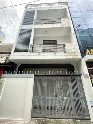 bán gấp chdv p. tân phú - q. 7 - ngang 4m - 74,3m2 - hẻm xe hơi - thu nhập 35tr/th - hơn 6 tỷ