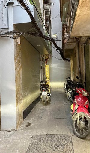 bán nhà bạch mai - hai bà trưng. dt 37m2 - 5 tầng - mặt tiền 4.1m - ngõ thông - tiện ích nhiều