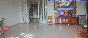 căn nhà sân vườn nghỉ dưỡng ven đà lạt, view đồi thông