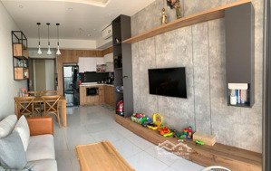 cần bán nhanh căn 2pn 2wc view sông có nội thất decor