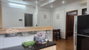 bán gấp căn hộ 64 m2, hai phòng ngủ, gần mặt phố đinh núp, khu nam trung yên, 4,75 tỷ