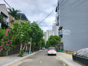 rẻ! chủ định cư mỹ bán nhanh lô đất chính hữu sát hoàng bích sơn, lê thước. khu biển phạm văn đồng