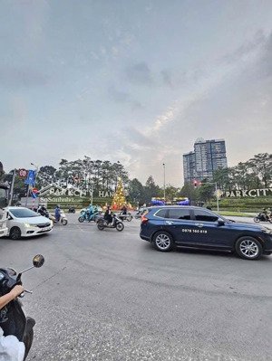 chính chủ cần cho thuê căn lk kđt cao cấp park city hà đông