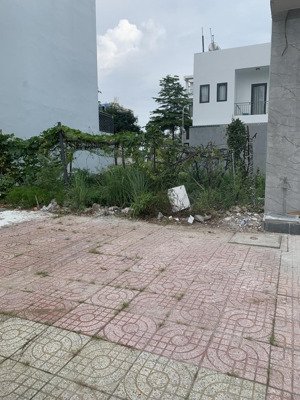 bán lô đất 438m2 full thổ cư, xây dựng tự do. sổ hồng sang tên công chứng trong ngày