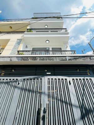 chủ về quê sinh sống cần bán nhà lê trọng tấn, bình hưng hòa, bình tân. giá 2ty950tr dt 65m2. shr