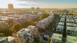 căn shop xẻ khe duy nhất với vốn tự có 4.x tỷ, kinh doanh được ngay