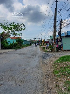 gấp ! 500tr cho 130m2 full thổ , sổ riêng mặt tiền đường đoàn giỏi, p6 mỹ tho. alo thanh