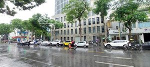 nhà mặt phố lý thường kiệt, 60 m2, 2 ngủ 1 wc, đủ nội thất, sổ đỏ riêng, giá chỉ 4 tỷ 