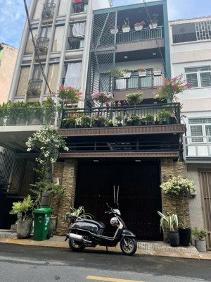 rẻ quá! bán đất tặng nhà 3 tầng mặt tiền phạm công trứ - 4,5x24m - căn rẻ nhất khu vực giá 13,5 tỷ