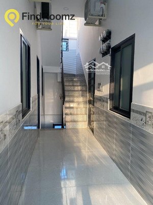 bán chung cư mini dt 8x23m - 28 phòng đang thuê full 120 tr/th đường nguyễn văn lượng, giá 18 tỷ