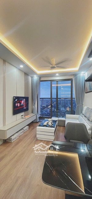 bán giá thực căn 62m2 tầng 25 giá 4,77 tỷ, tầng 20 giá 5,4 tỷ geleximco 897 giải phóng 