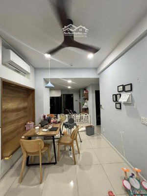 chủ nhà cần bán saigon south 75m2, sổ hồng, 2pn,2wc, có nội thất giá 5.150 tỷ.lh 