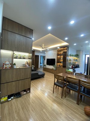 bán cc k35 tân mai, 6,4 tỷ, 92m2, 3pn, 2wc, chính chủ đẹp, nhiều tiện ích