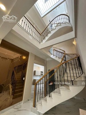 thiết kế hoàng gia | khu sang tôn thất tùng, quận 1 | dt: 4x25m (122m2) - kc 3 tầng - giá chỉ 23 tỷ