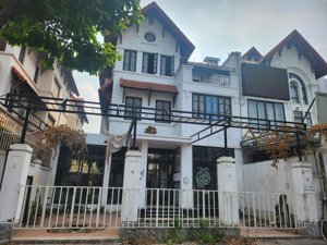 bán bt sài đồng gần phố huỳnh văn nghệ 140m giá 41tỷ thang máy làm công ty vp