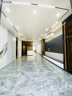 Bán nhà mặt phố Tạ Quang Bửu 92m2 vị trí đẹp kinh doanh tốt 37 tỷ