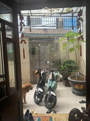 bán gấp nhà có ô chờ thang máy, ngõ phố kim ngưu, ngõ tiện kd,. dt,54m,4 tầng, 4pn, sđcc, 10,2 tỷ