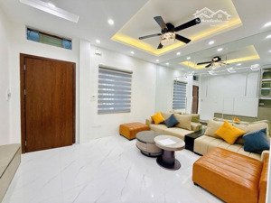 bán nhà tập thể hvktqs, hoàng quốc việt 34/65m2, sổ đỏ, nội thất đẹp, ở ngay, có thương lượng