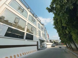 cho thuê siêu mặt bằng 2 mặt tiền vị trí đắc địa kinh doanh đa ngành thuận an, hcm