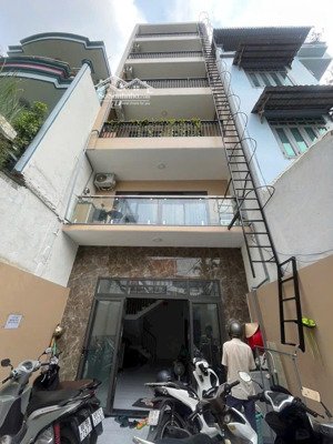 bán căn hộ dịch vụ f17 , chợ an nhơn gò vấp. hía 12,6tỷ tl