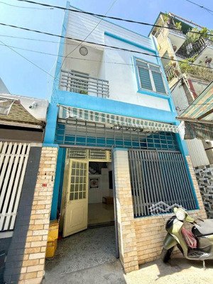 nhà 1 tầng vị trí đẹp giá 850tr có thể mua lấy đất xây dựng