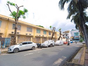 bán nhà mới 6 tầng - mặt tiền đường số lâm văn bền quận 7 - 4x20m - có thang máy - chủ nhiệt bán.