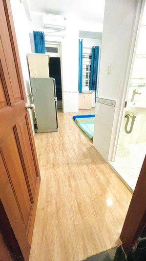 cho thuê căn hộ full nội thất phù hợp 1-2 bạn ở ngay hoà hưng quận 10 gần trường đại học huflit