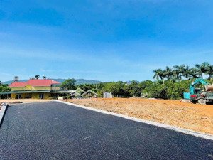cần bán 217m2 bám mặt đường nhựa tại xã hòa sơn