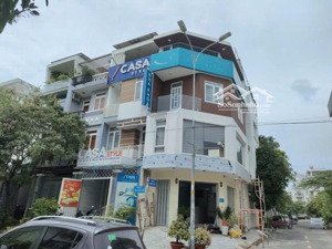 khách sạn mặt tiền cao đức lân 27 phòng thu nhập 100 tr/ tháng p.ak , an ninh giá chào bán 37 tỷ