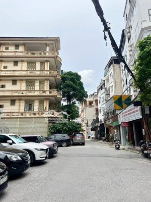 bán nhà dân xây 5 tầng cầu giấy, phố dân trí vip nguyễn thị định, ô tô tránh 10m, trước nhà thoáng