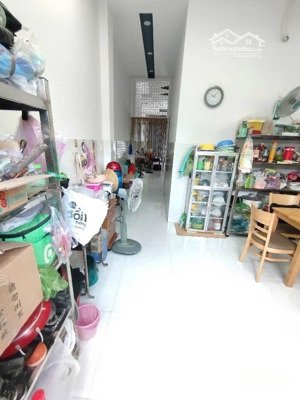 bán nhà 3 tầng đường tx25 phường thạnh xuân q12.dt 80m2 (5mx16m)hẻm 7m ,giá 5,5tỷ.