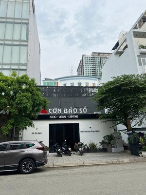 siêu rẻ chỉ 224 triệu/m2! khuôn đất mt quốc hương, quận 2, 11x35m, xd: hầm + 7 tầng, giá 82 tỷ