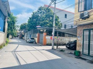 chính chủ b"án nhà yên nghĩa dt 46m2 mt 4,4m 4.3tỷ vị trí ôtô vài bước - trung tâm -