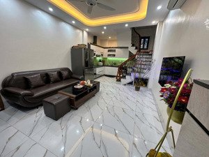 bán nhà hồ tùng mậu hàng xóm goldmark gần các trường đại học thương mại, công nghiệp..